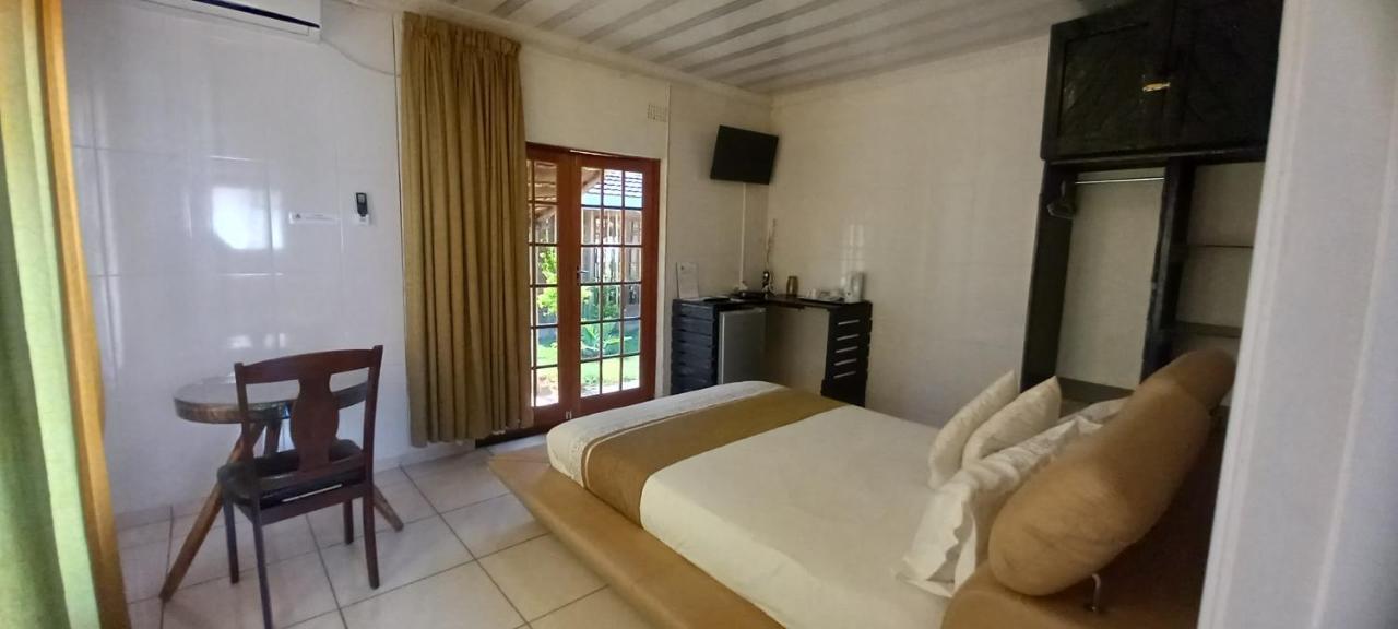 Belle Vue Bed & Breakfast Palapye Exterior foto